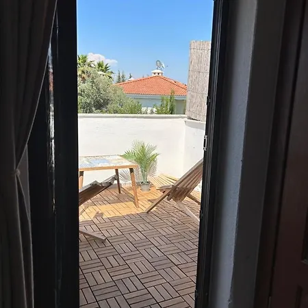 Pupa Alacati Butik Cesme