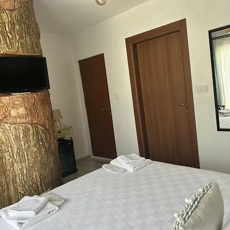 Pupa Alacati Butik *