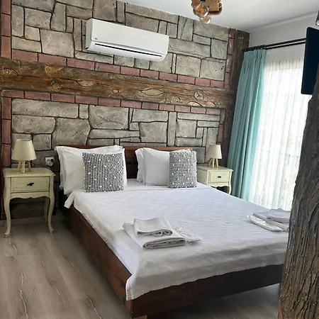 Pupa Alacati Butik