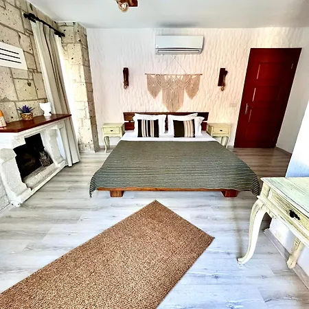 Pupa Alacati Butik Cesme