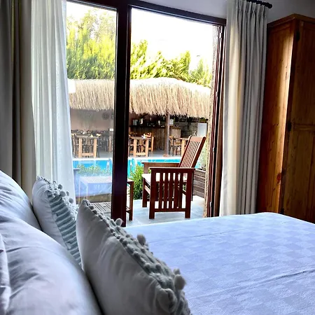 Pupa Alacati Butik * Cesme