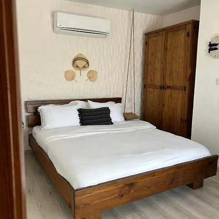 Pupa Alacati Butik * Кешме