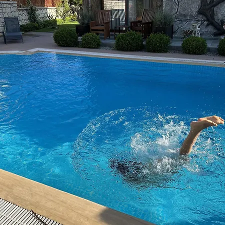 Pupa Alaçatı Butik Çeşme